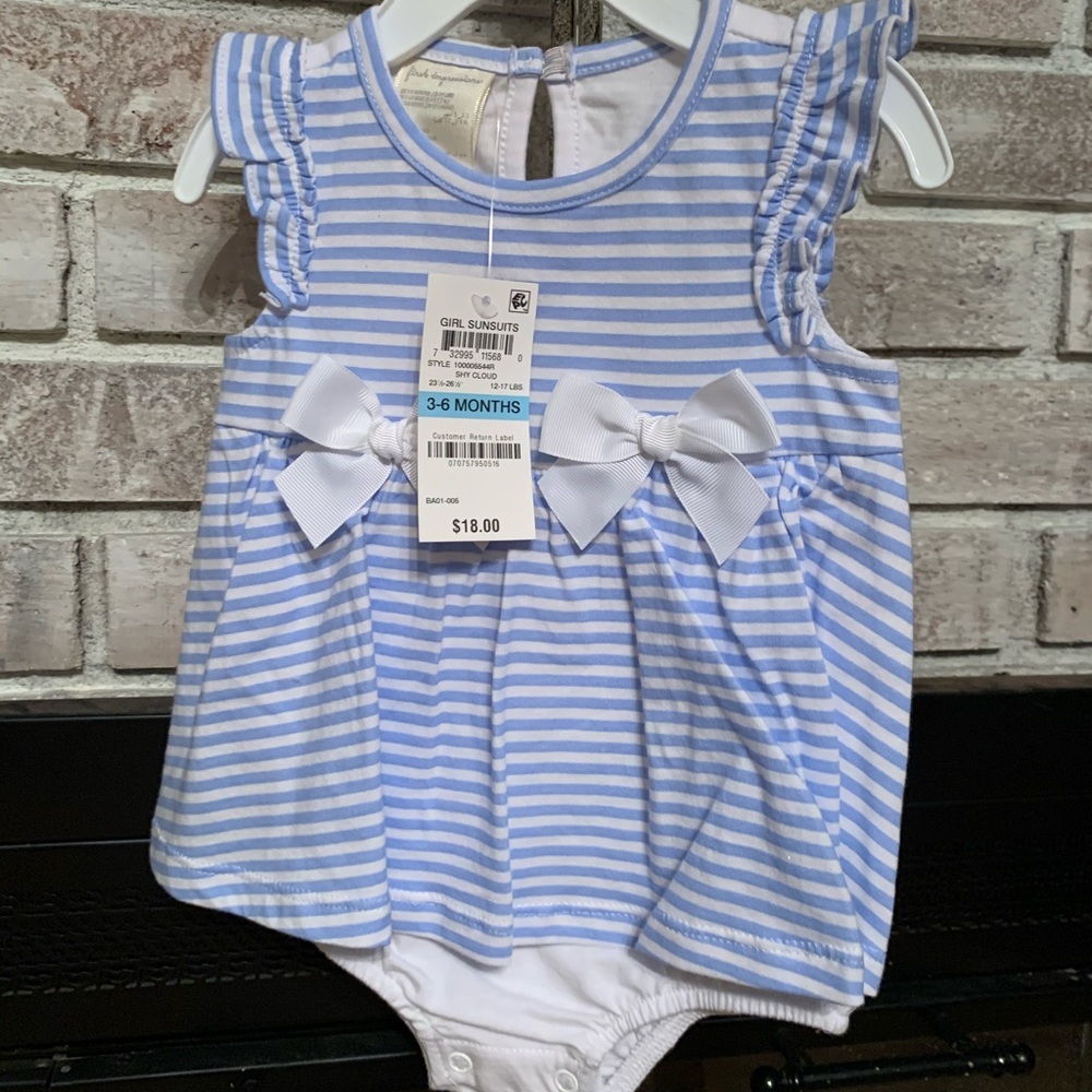 Toddler set, 3-6 months, NWT